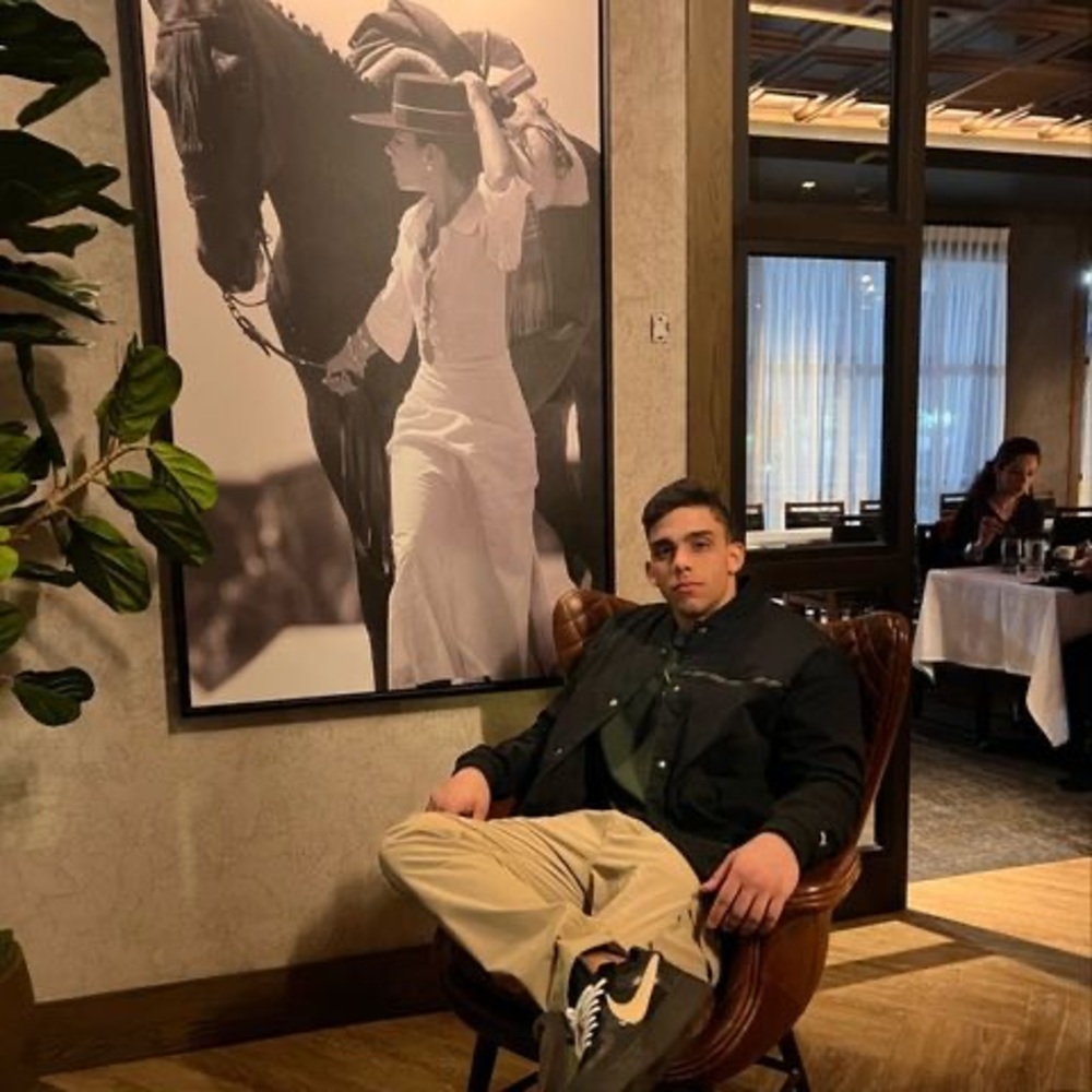 Meet your Posher, Brian